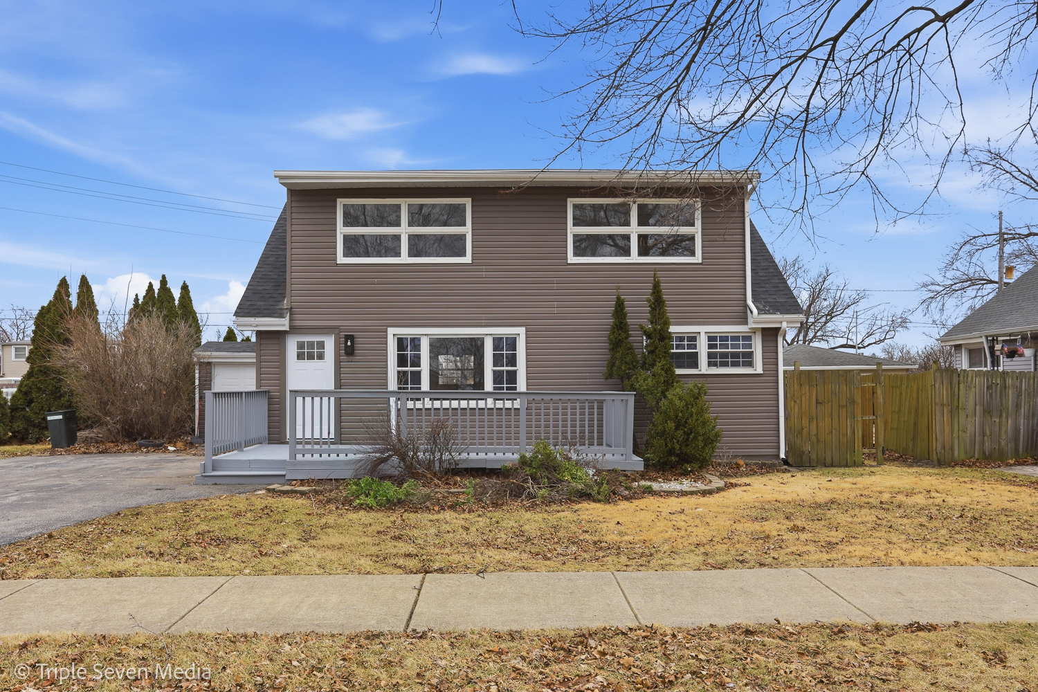 5831 W 81st Place, Burbank, IL 60459