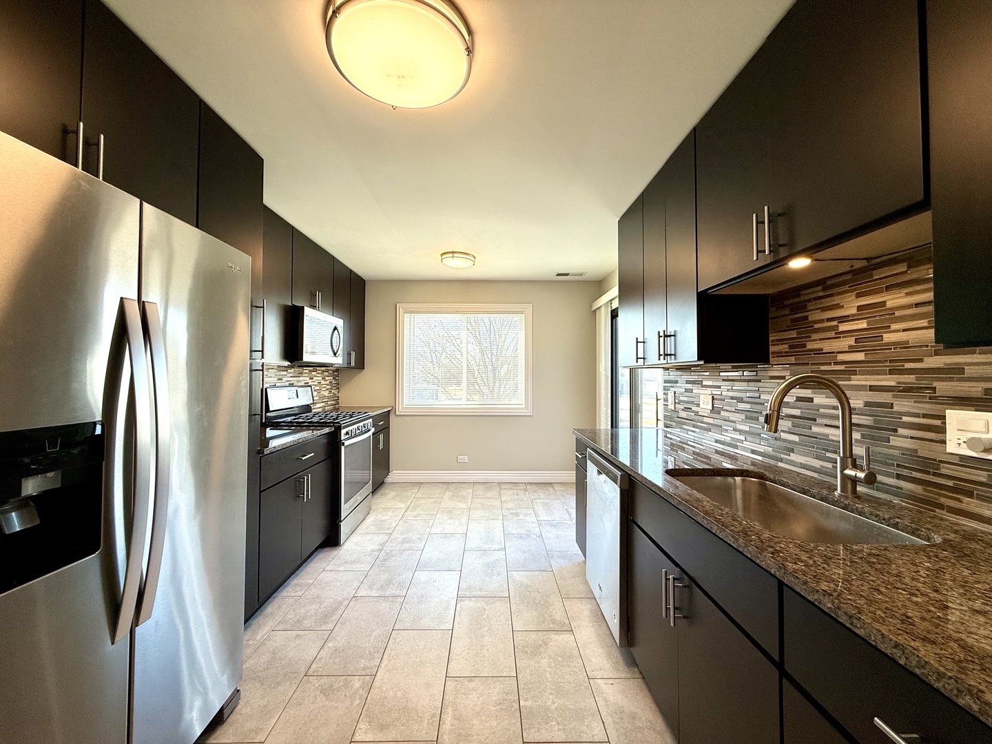 298 Maplewood Court #D2, Schaumburg, IL 60193