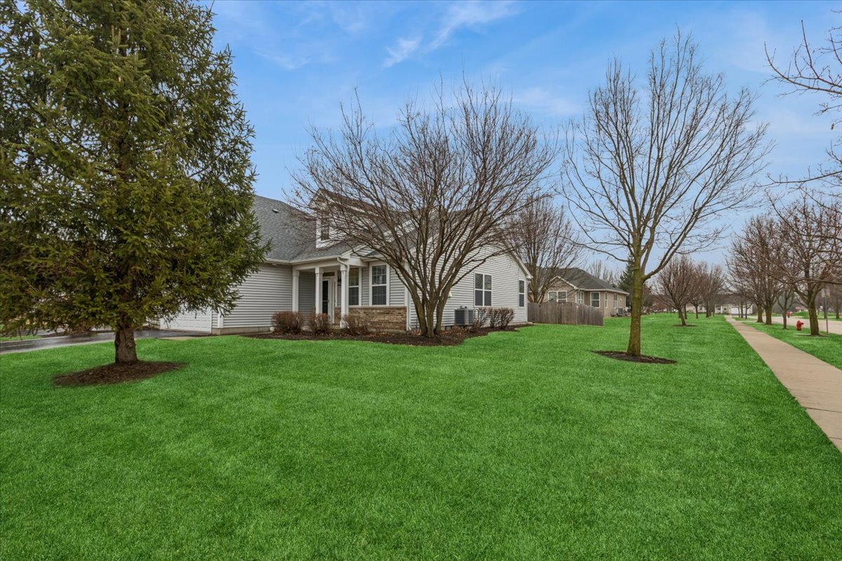 820 Bellevue Circle, Oswego, IL 60543