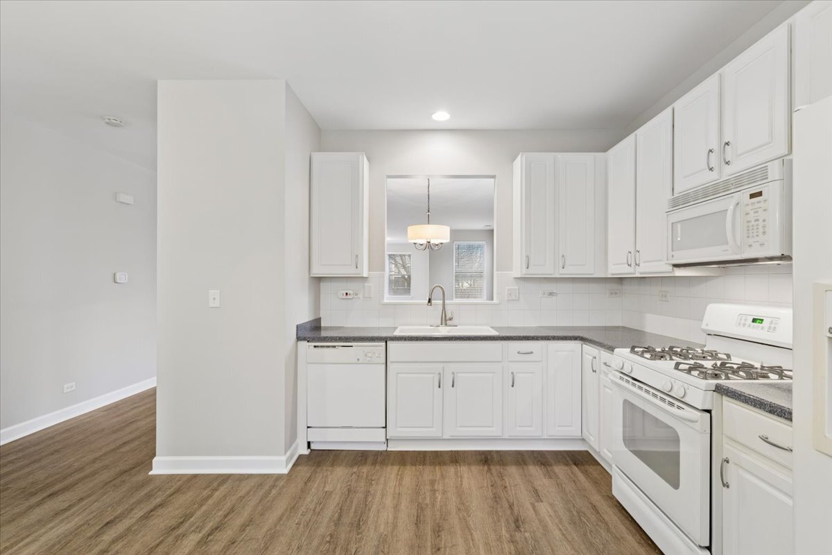 820 Bellevue Circle, Oswego, IL 60543