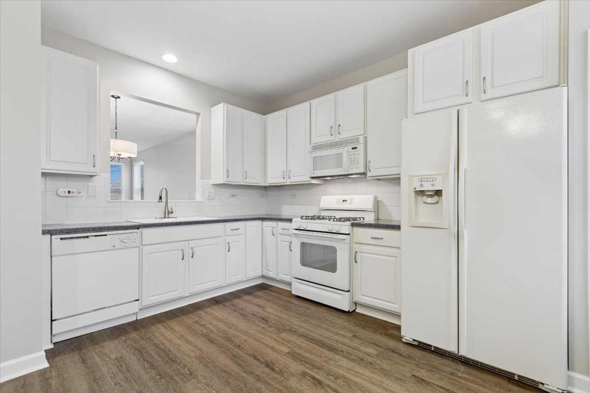 820 Bellevue Circle, Oswego, IL 60543