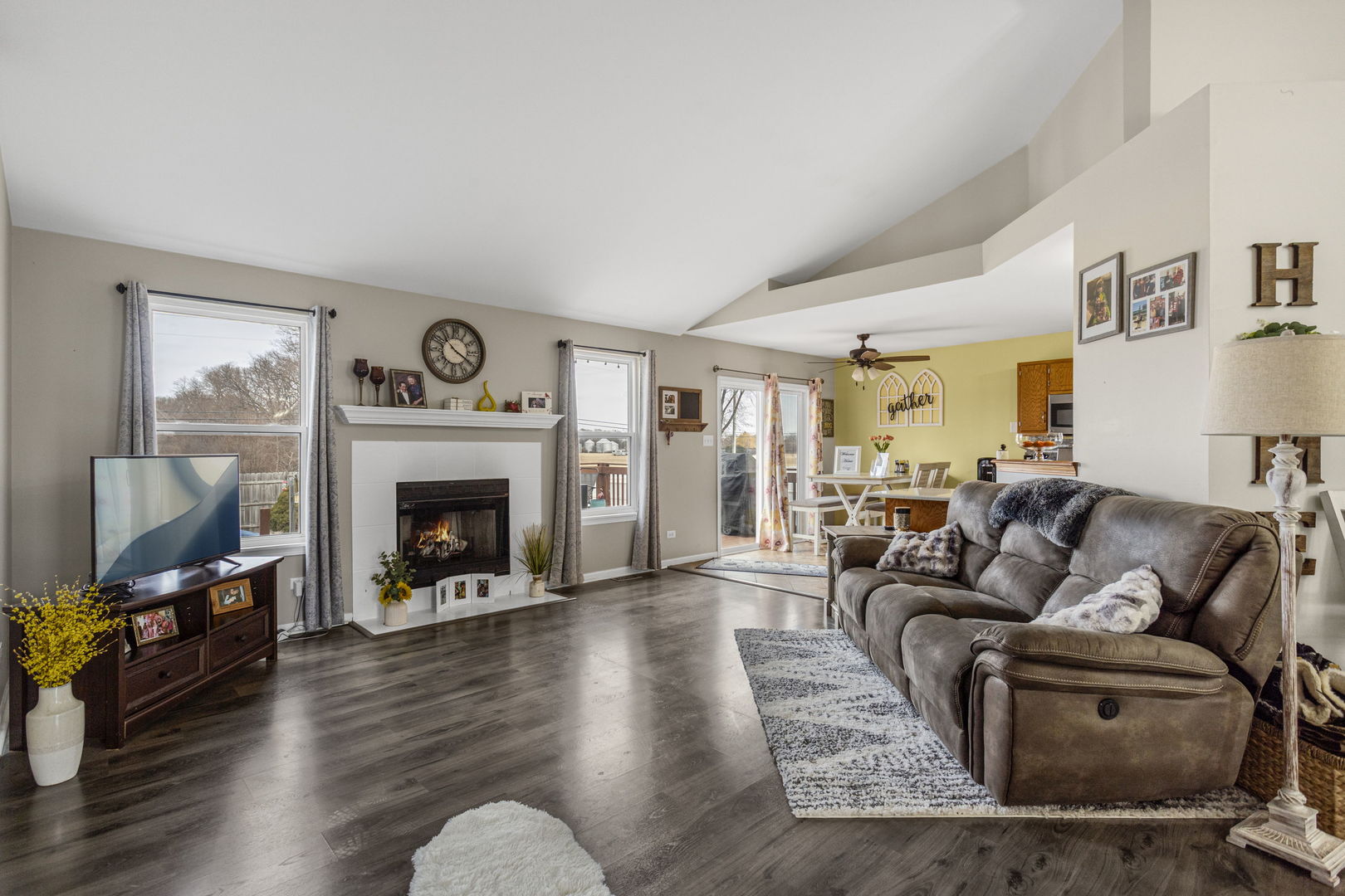 4511 Skylark Lane, Plainfield, IL 60586