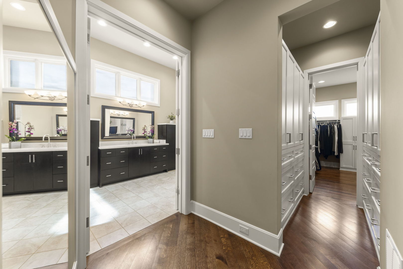 1807 Midwest Club Parkway, Oak Brook, IL 60523