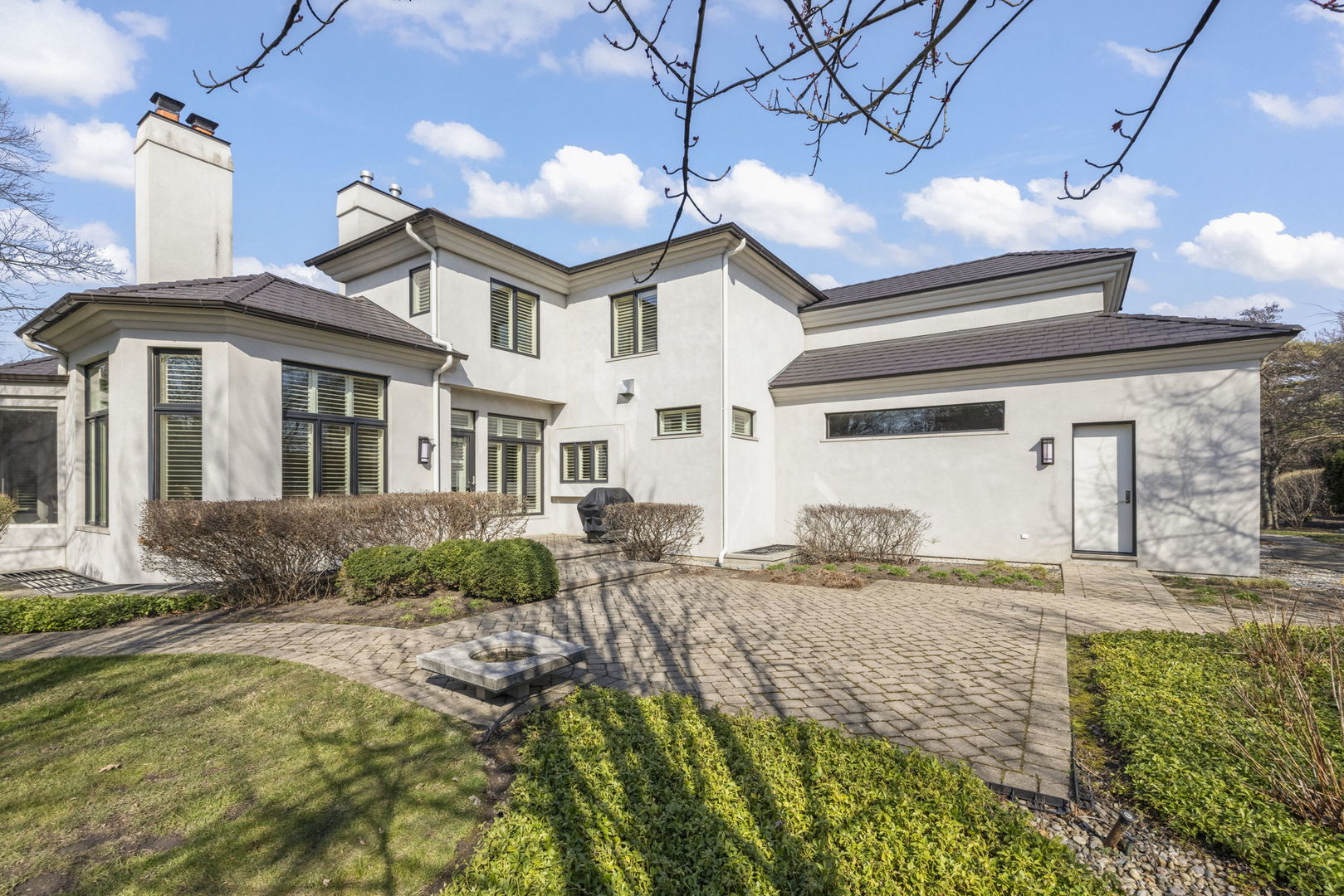 1807 Midwest Club Parkway, Oak Brook, IL 60523