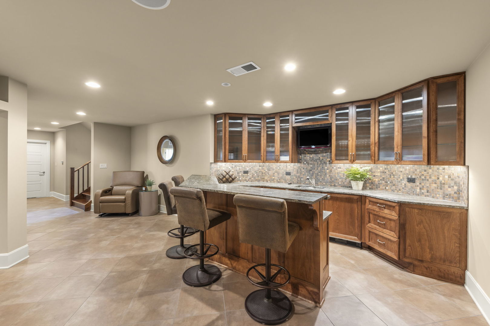 1807 Midwest Club Parkway, Oak Brook, IL 60523