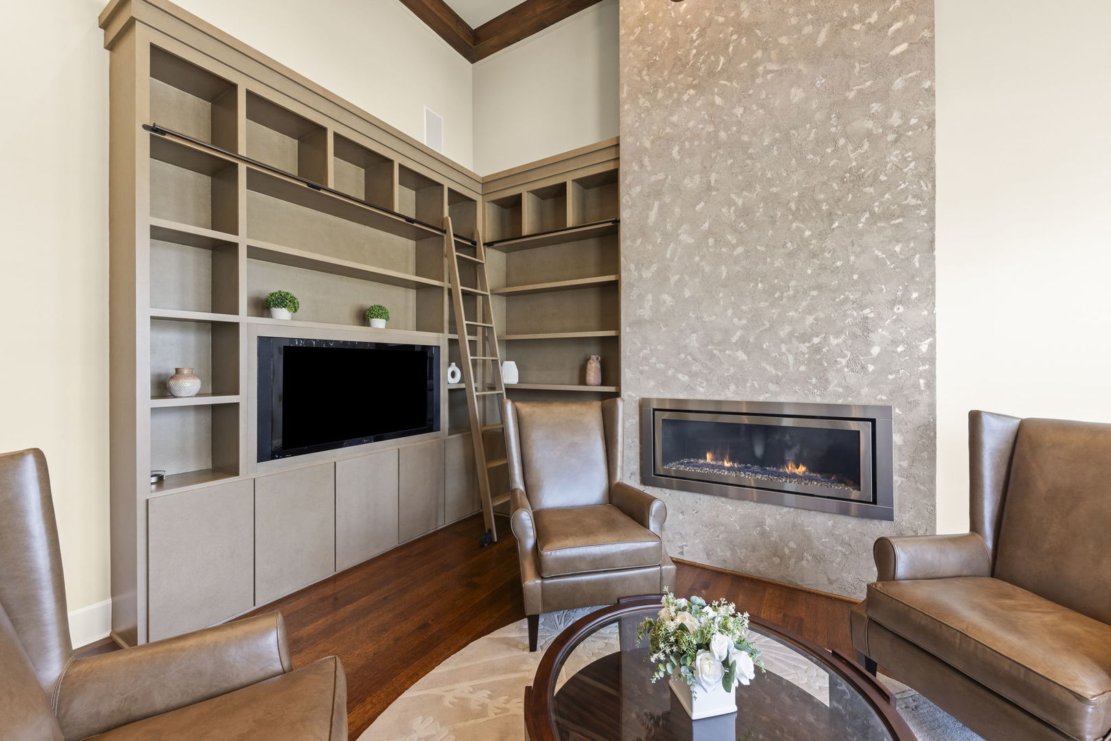 1807 Midwest Club Parkway, Oak Brook, IL 60523