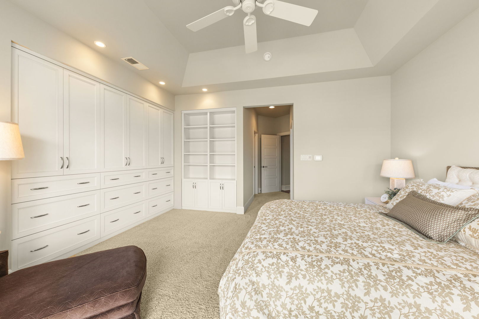 1807 Midwest Club Parkway, Oak Brook, IL 60523