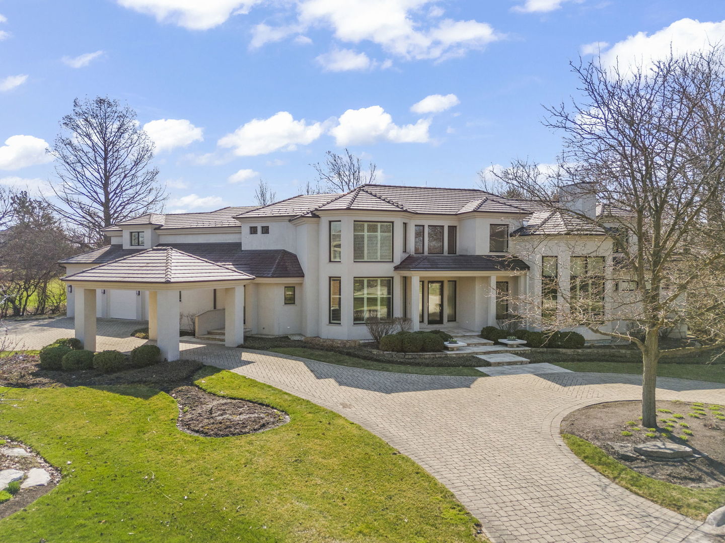 1807 Midwest Club Parkway, Oak Brook, IL 60523
