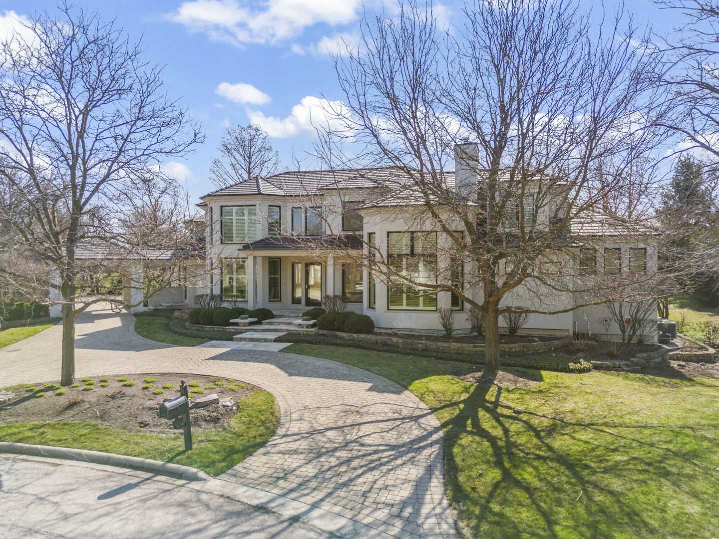 1807 Midwest Club Parkway, Oak Brook, IL 60523