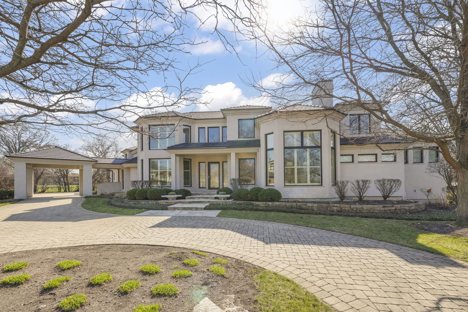 1807 Midwest Club Parkway, Oak Brook, IL 60523