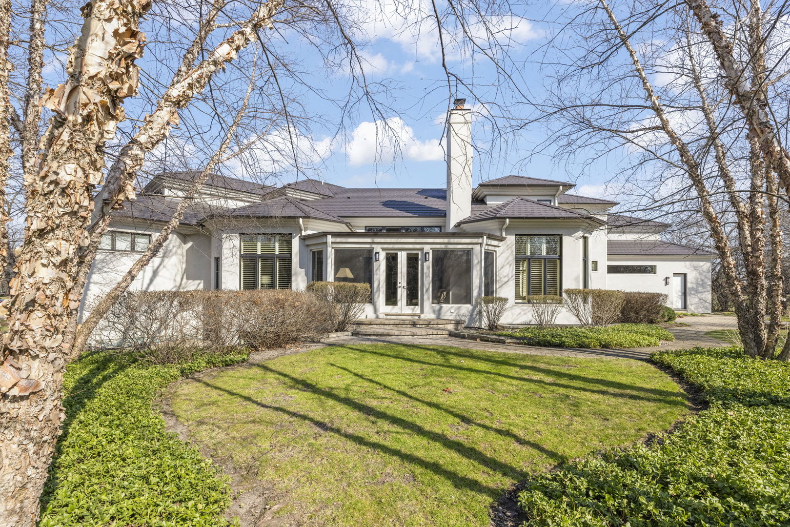 1807 Midwest Club Parkway, Oak Brook, IL 60523