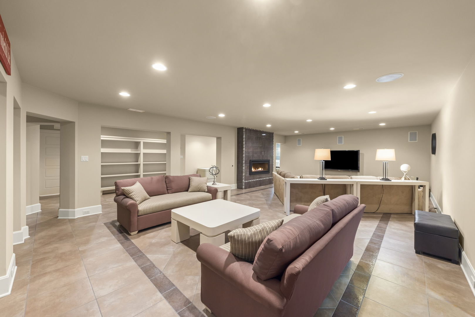 1807 Midwest Club Parkway, Oak Brook, IL 60523