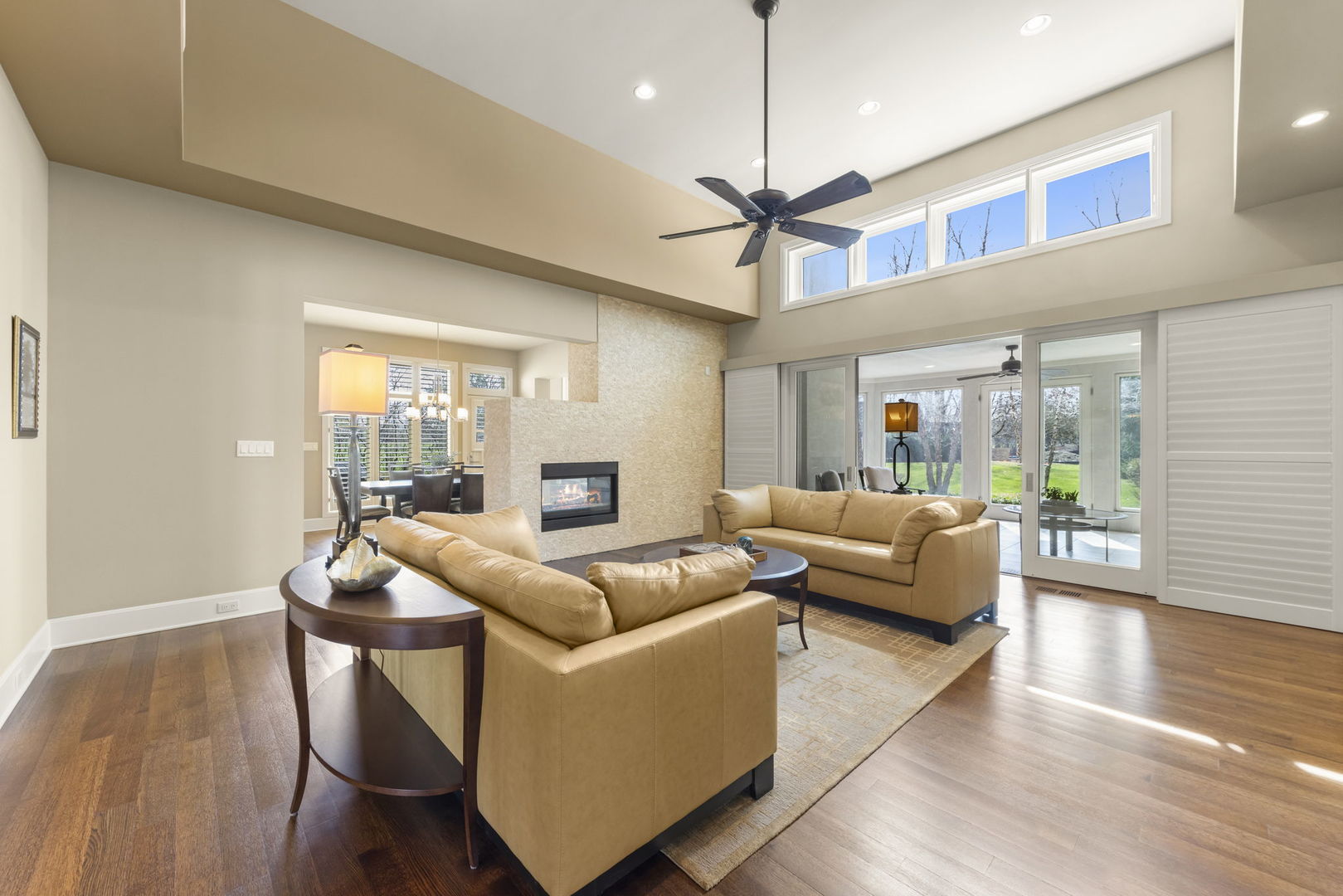 1807 Midwest Club Parkway, Oak Brook, IL 60523