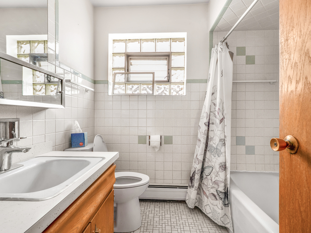 2520 N NEVA Avenue #2, Chicago, IL 60707