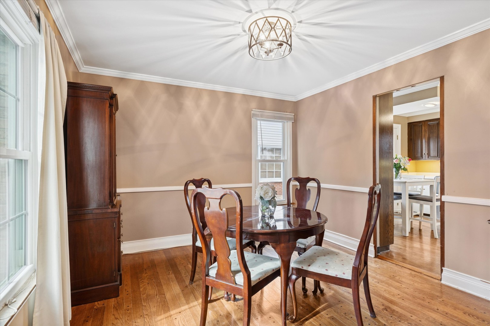 1636 E Jonquil Terrace, Arlington Heights, IL 60004