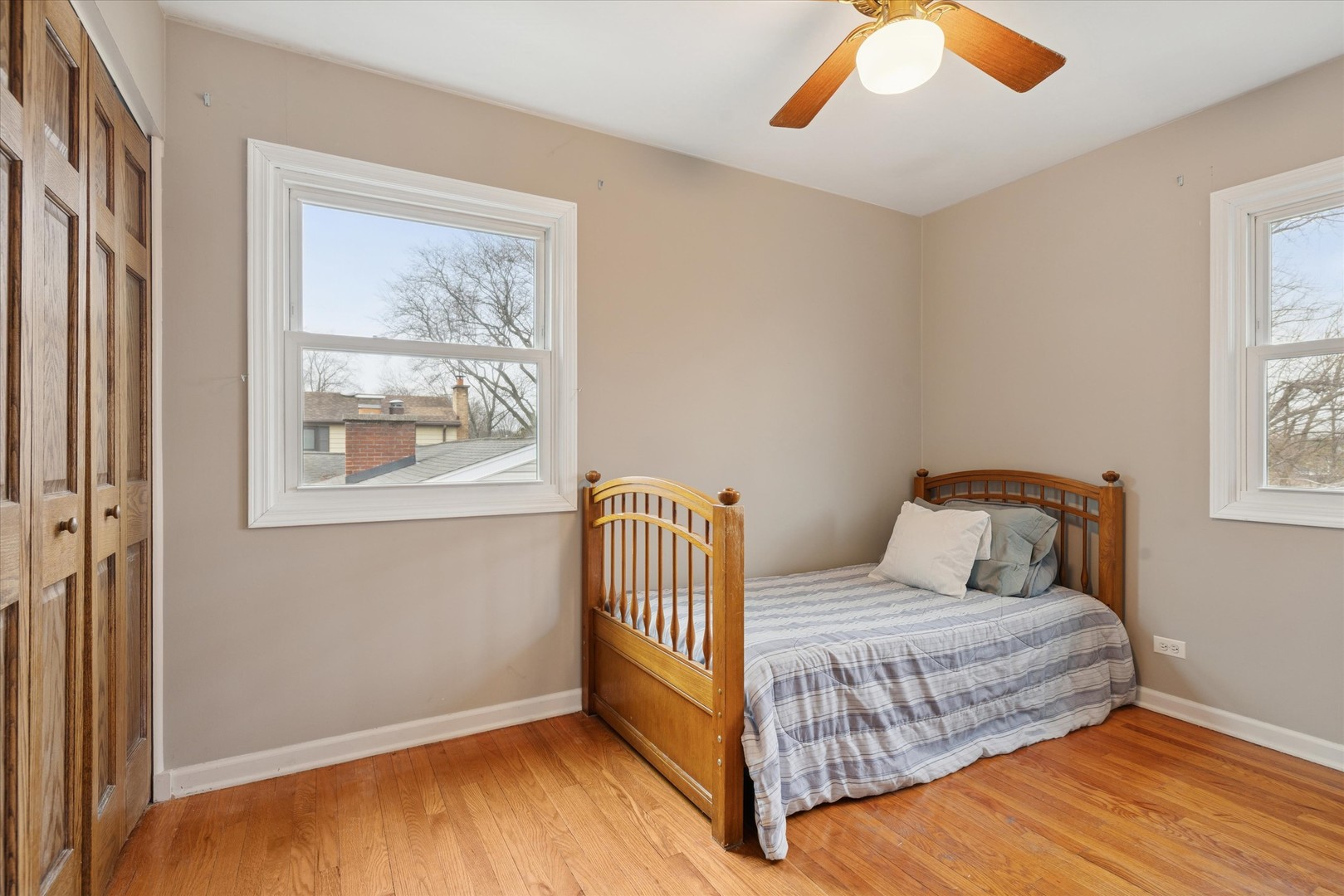 1636 E Jonquil Terrace, Arlington Heights, IL 60004