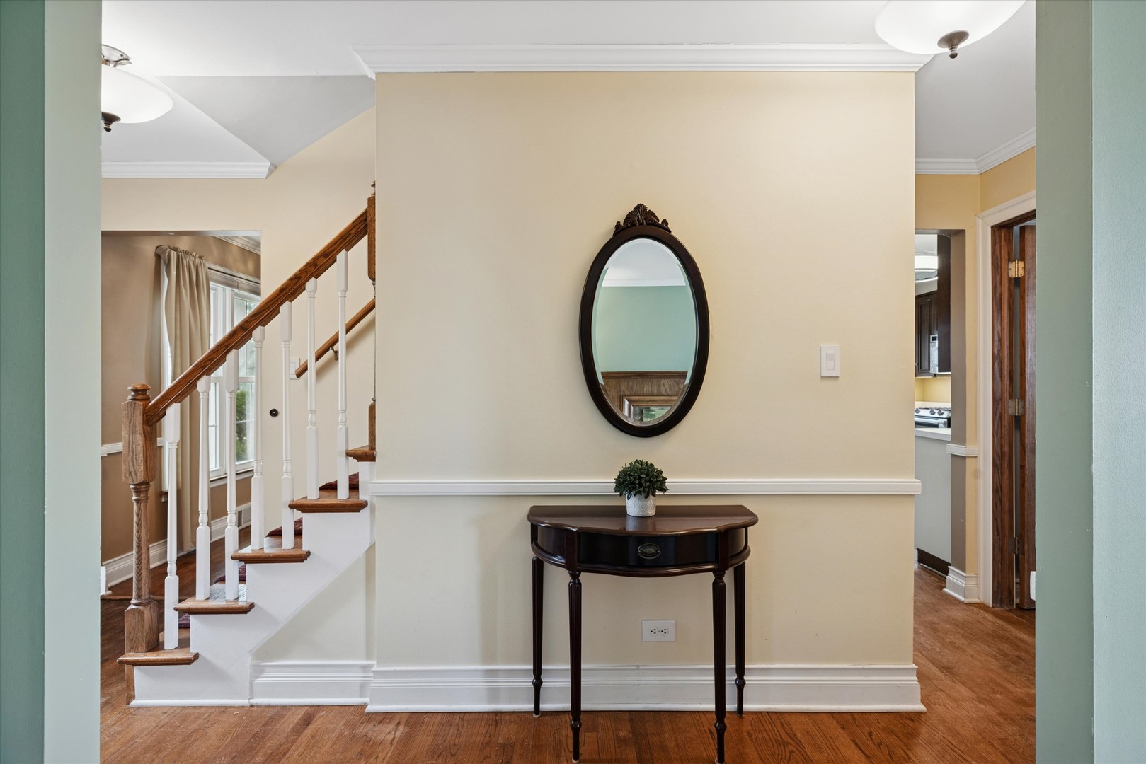 Arlington Heights, IL 60004