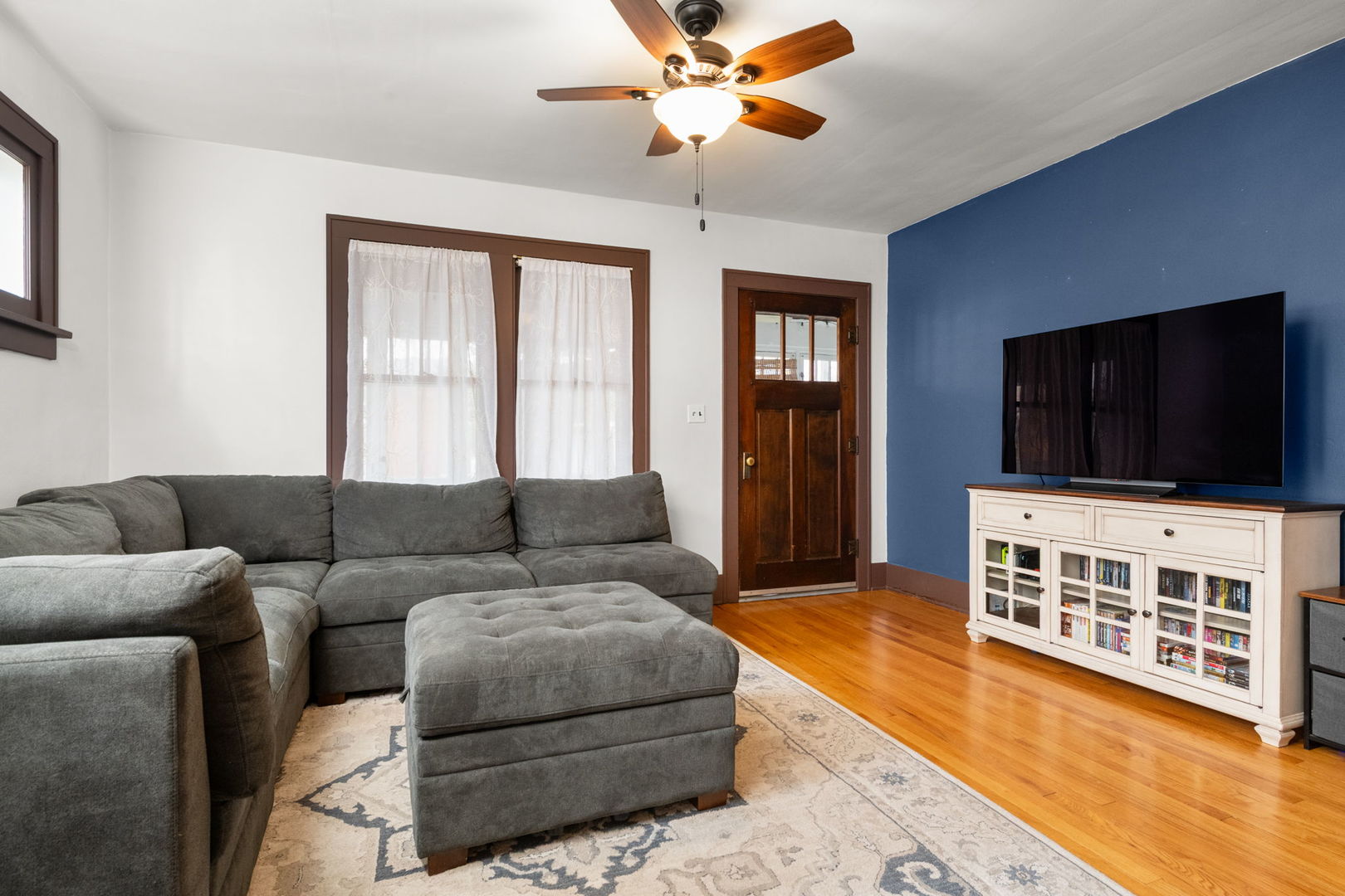 225 N State Street, Addison, IL 60101