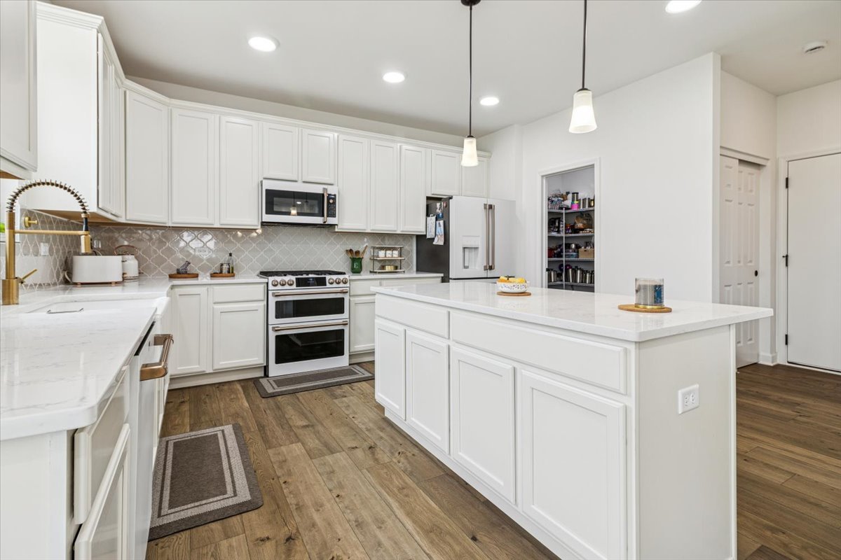 15339 S Sawgrass Circle, Plainfield, IL 60544