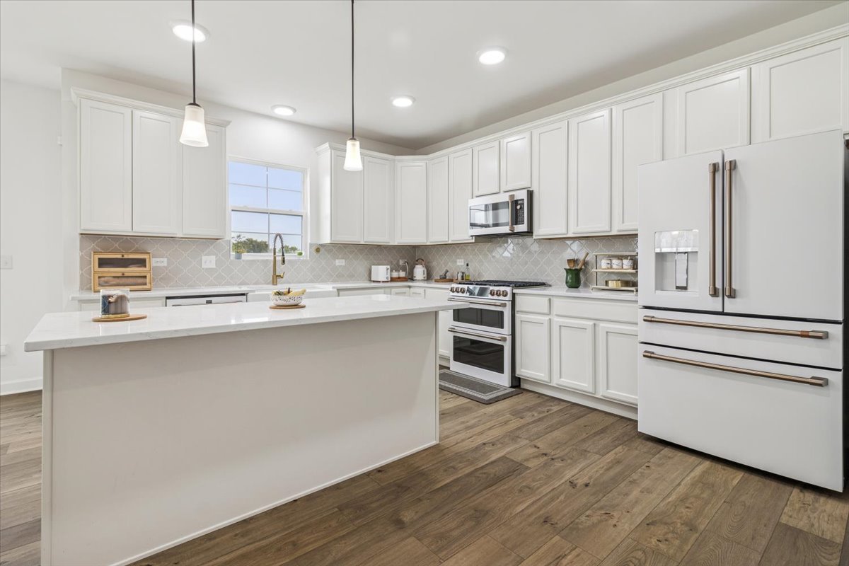 15339 S Sawgrass Circle, Plainfield, IL 60544