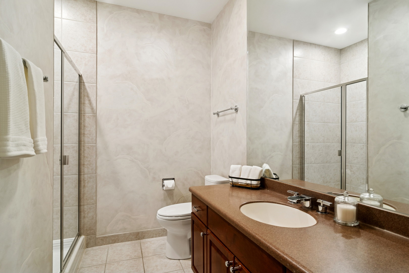 20 Trafalgar Square #401, Lincolnshire, IL 60069