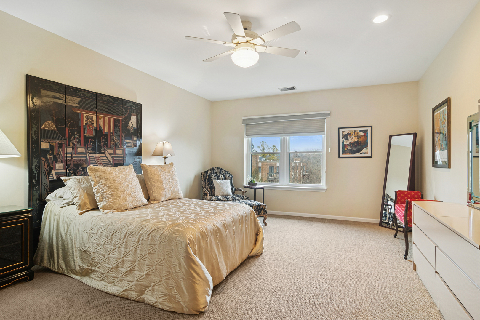 20 Trafalgar Square #401, Lincolnshire, IL 60069