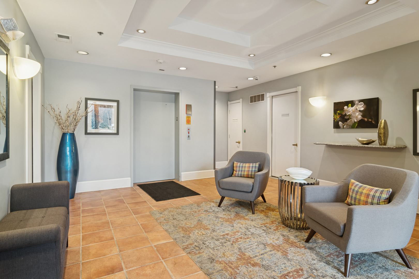 20 Trafalgar Square #401, Lincolnshire, IL 60069