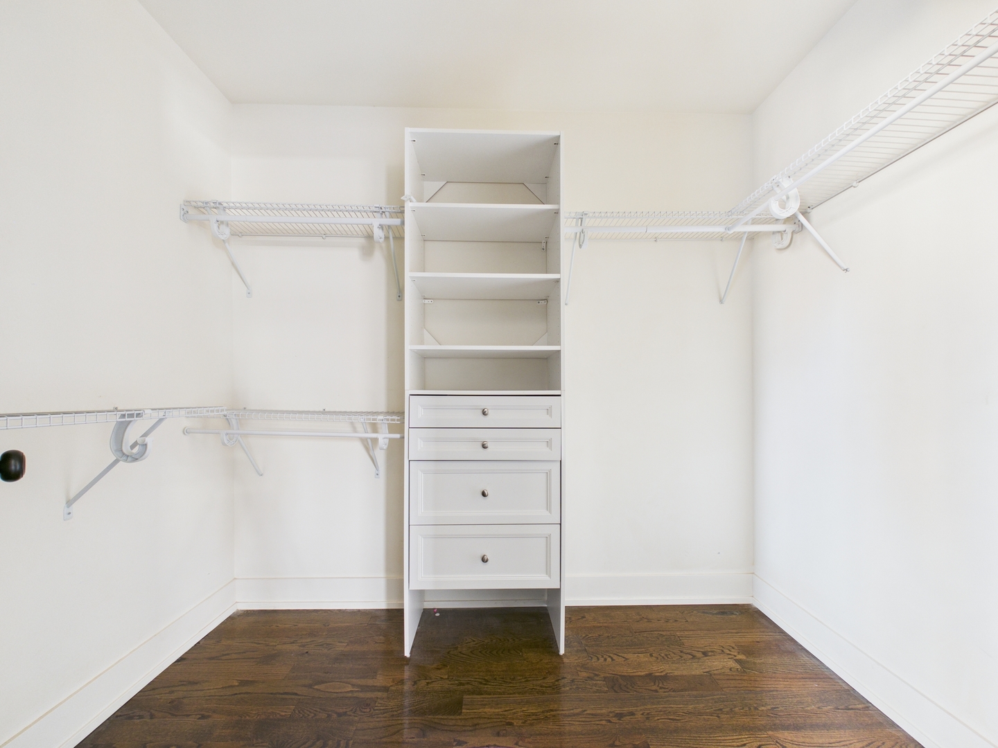 9825 S Wood Street, Chicago, IL 60643