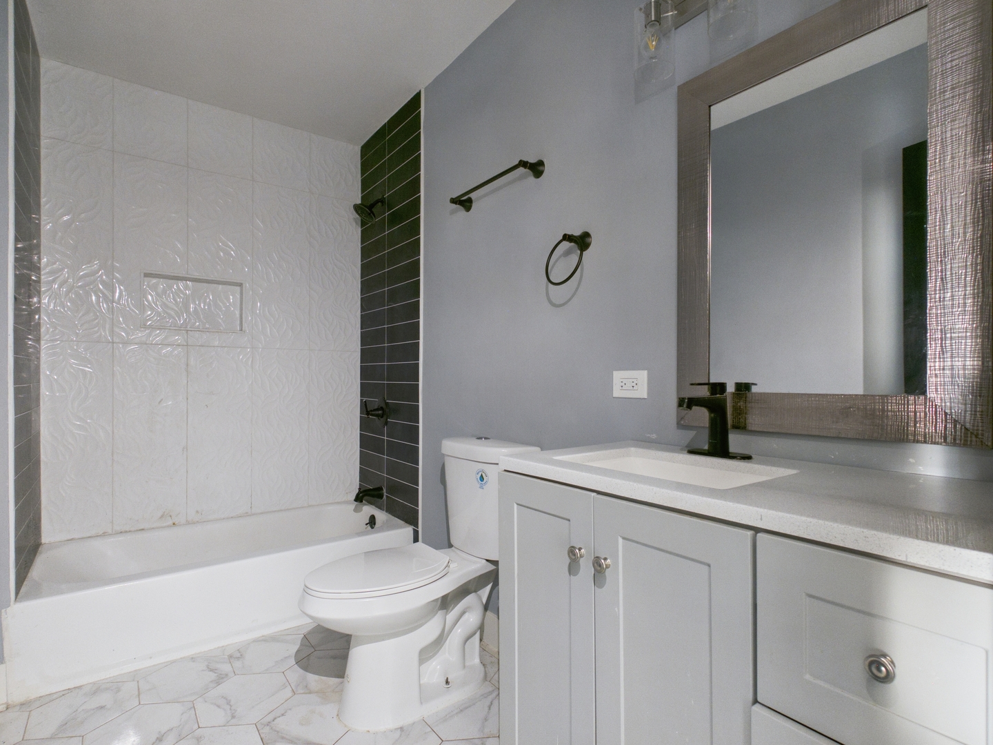 9825 S Wood Street, Chicago, IL 60643