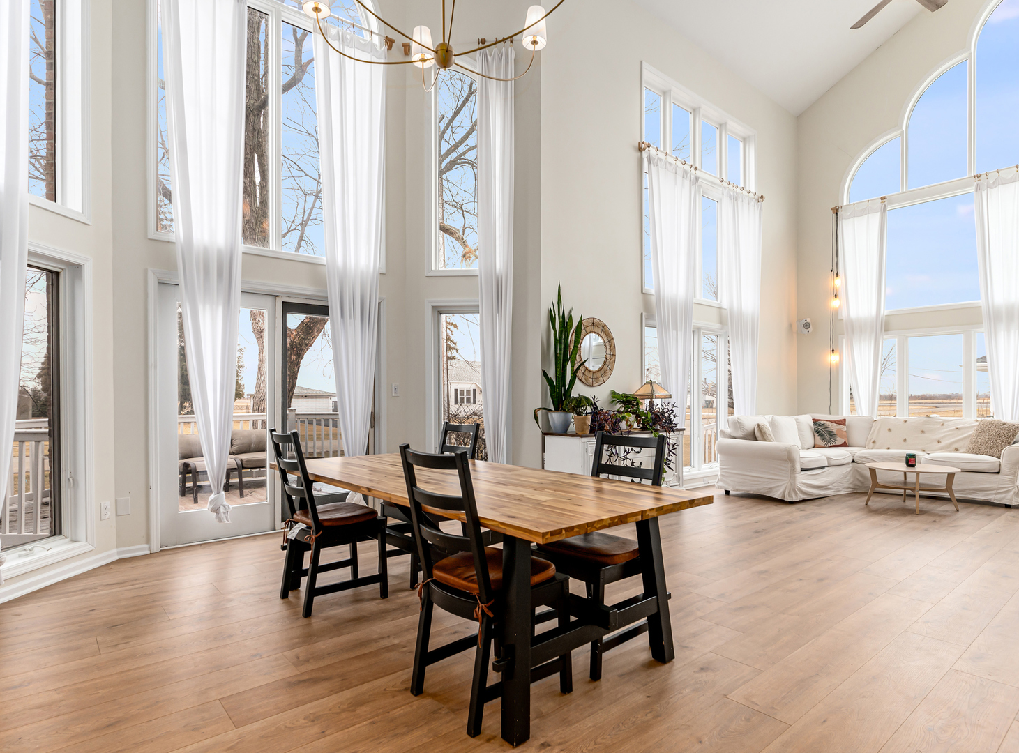 107 W North Street, Gardner, IL 60424