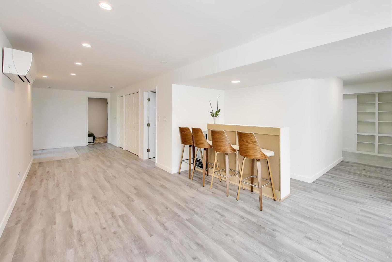 405 Windham Trail, Carpentersville, IL 60110