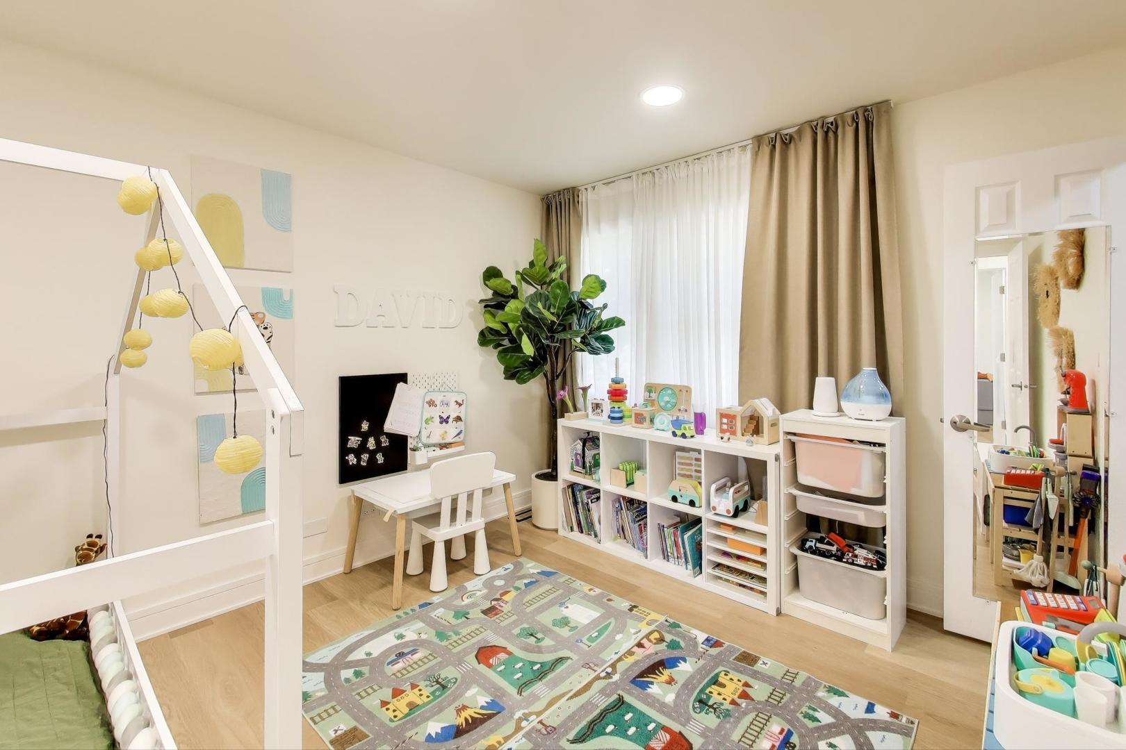 405 Windham Trail, Carpentersville, IL 60110