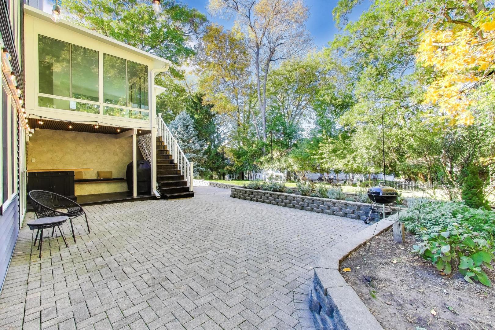 405 Windham Trail, Carpentersville, IL 60110