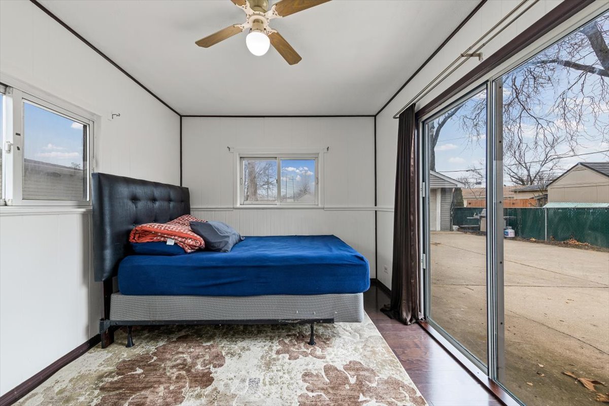 88 W Wayne Place, Wheeling, IL 60090