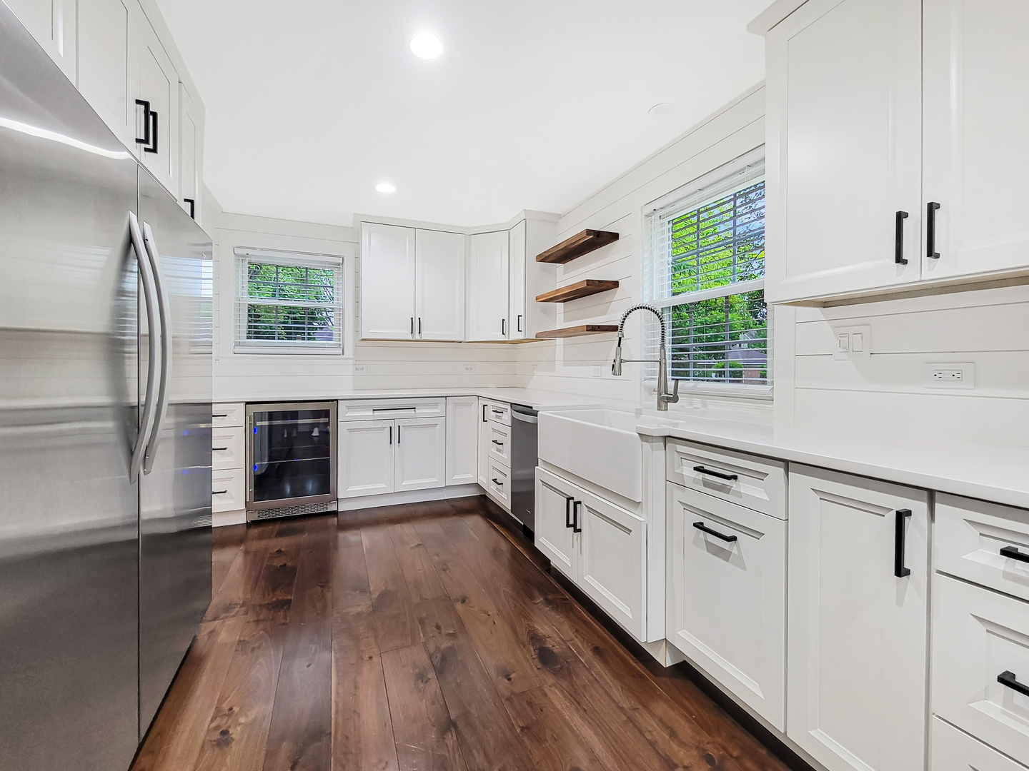 401 S 4th Avenue, Libertyville, IL 60048