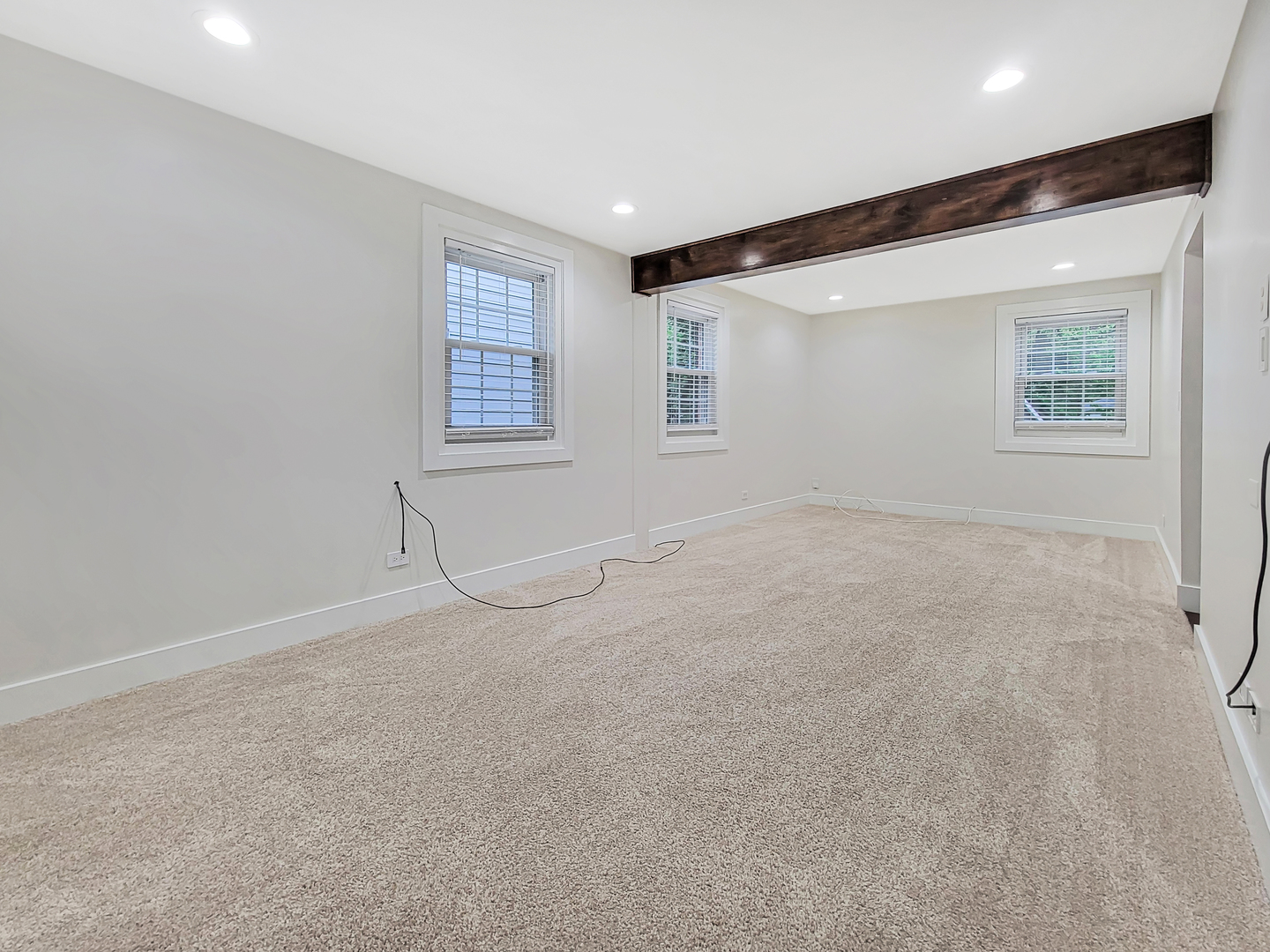 401 S 4th Avenue, Libertyville, IL 60048