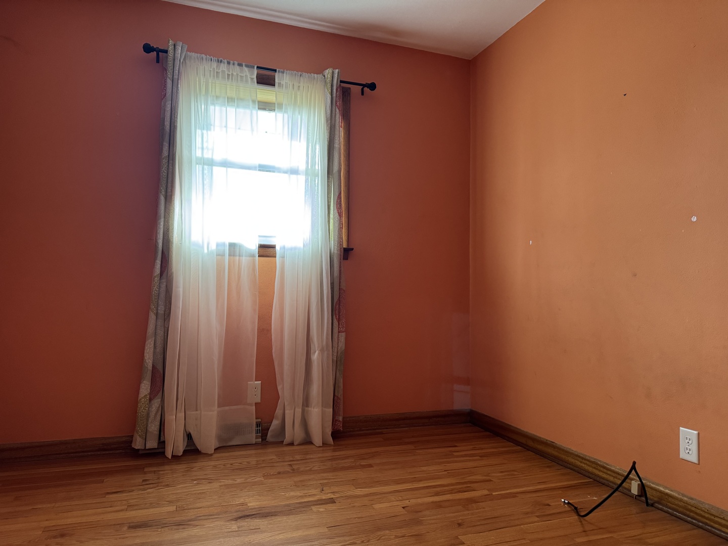 1988 S Bend Road, Rockford, IL 61109