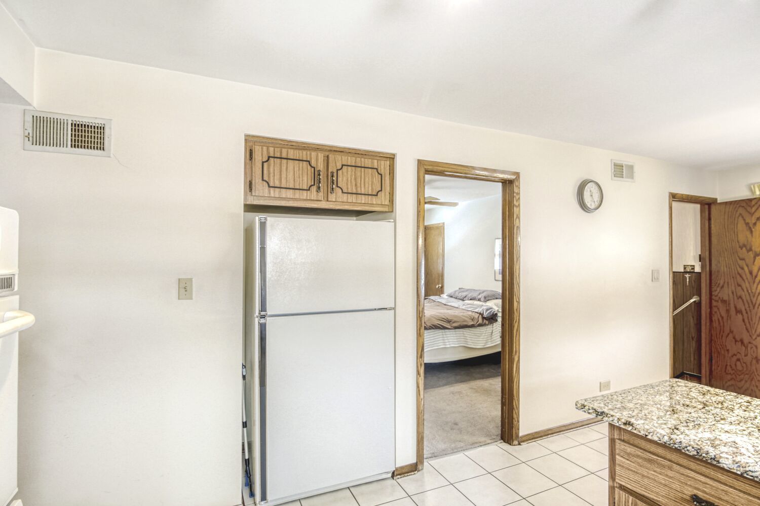 9004 Meade Avenue, Oak Lawn, IL 60453