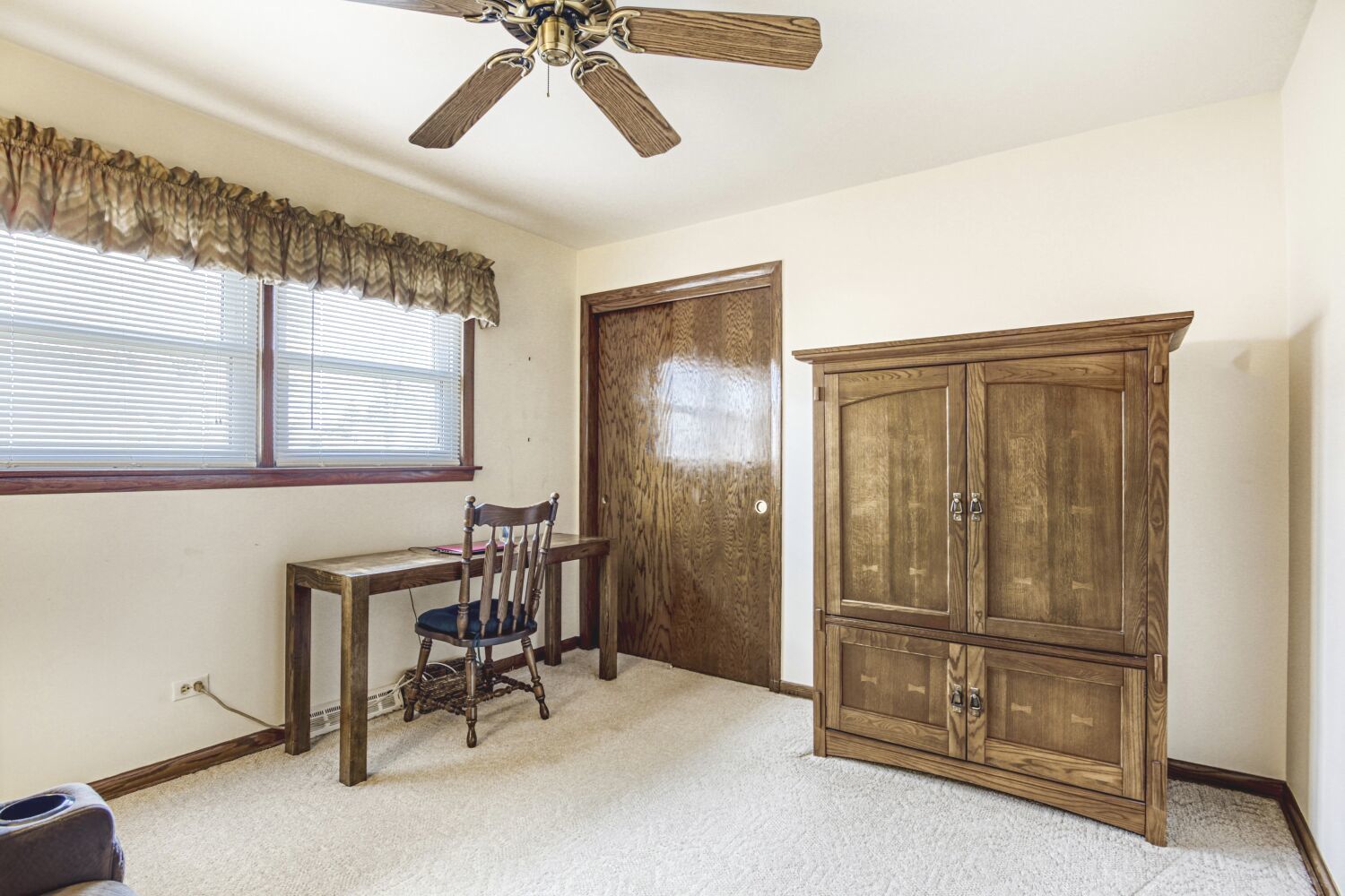 9004 Meade Avenue, Oak Lawn, IL 60453