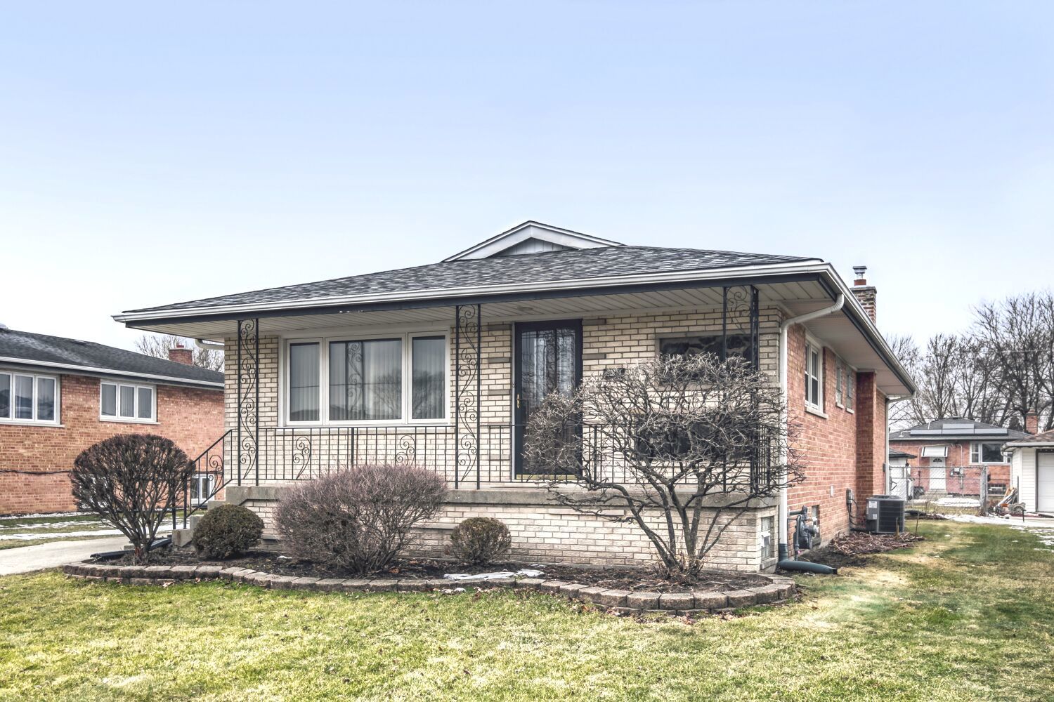 9004 Meade Avenue, Oak Lawn, IL 60453