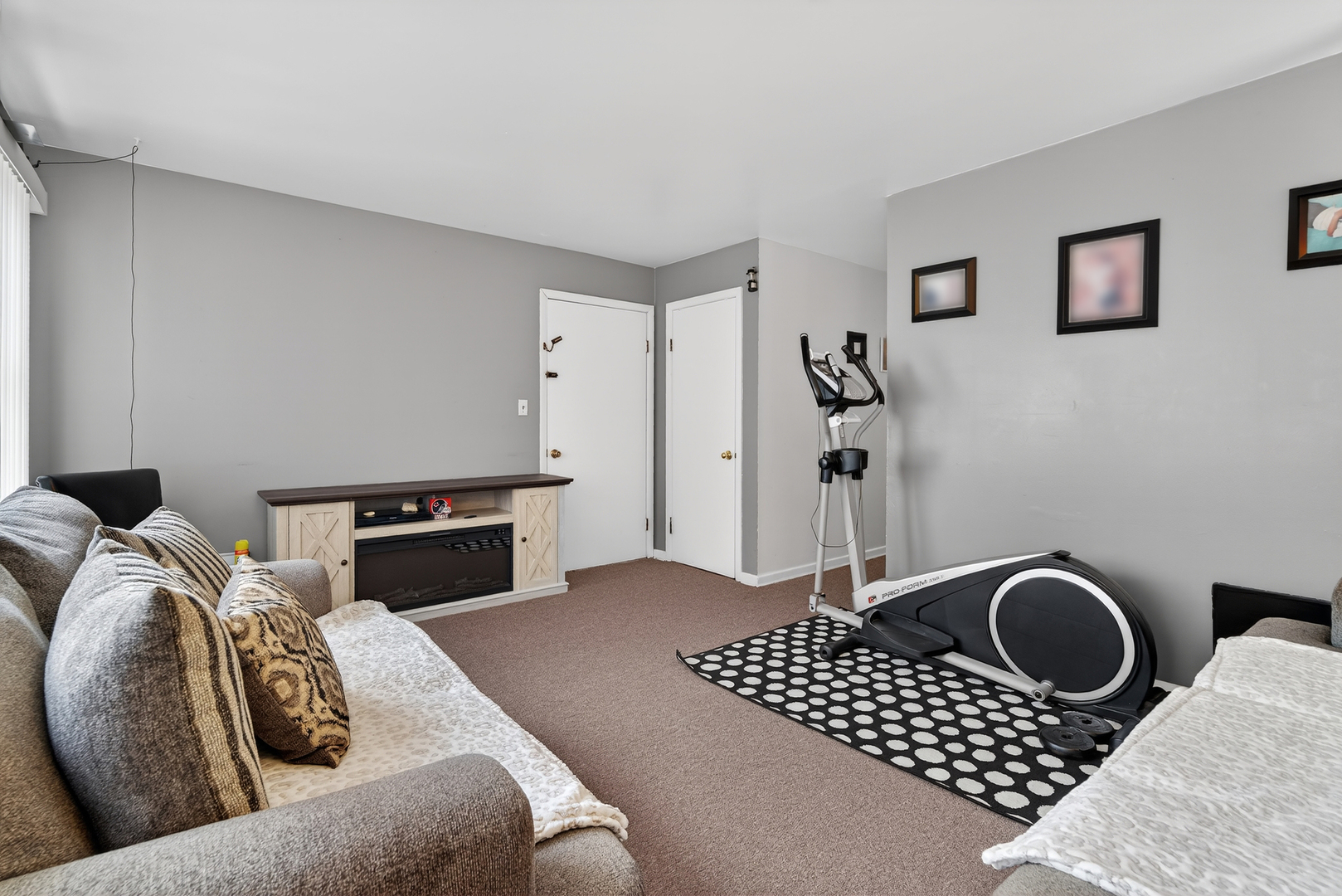 1524 N Caryl Avenue, Melrose Park, IL 60160