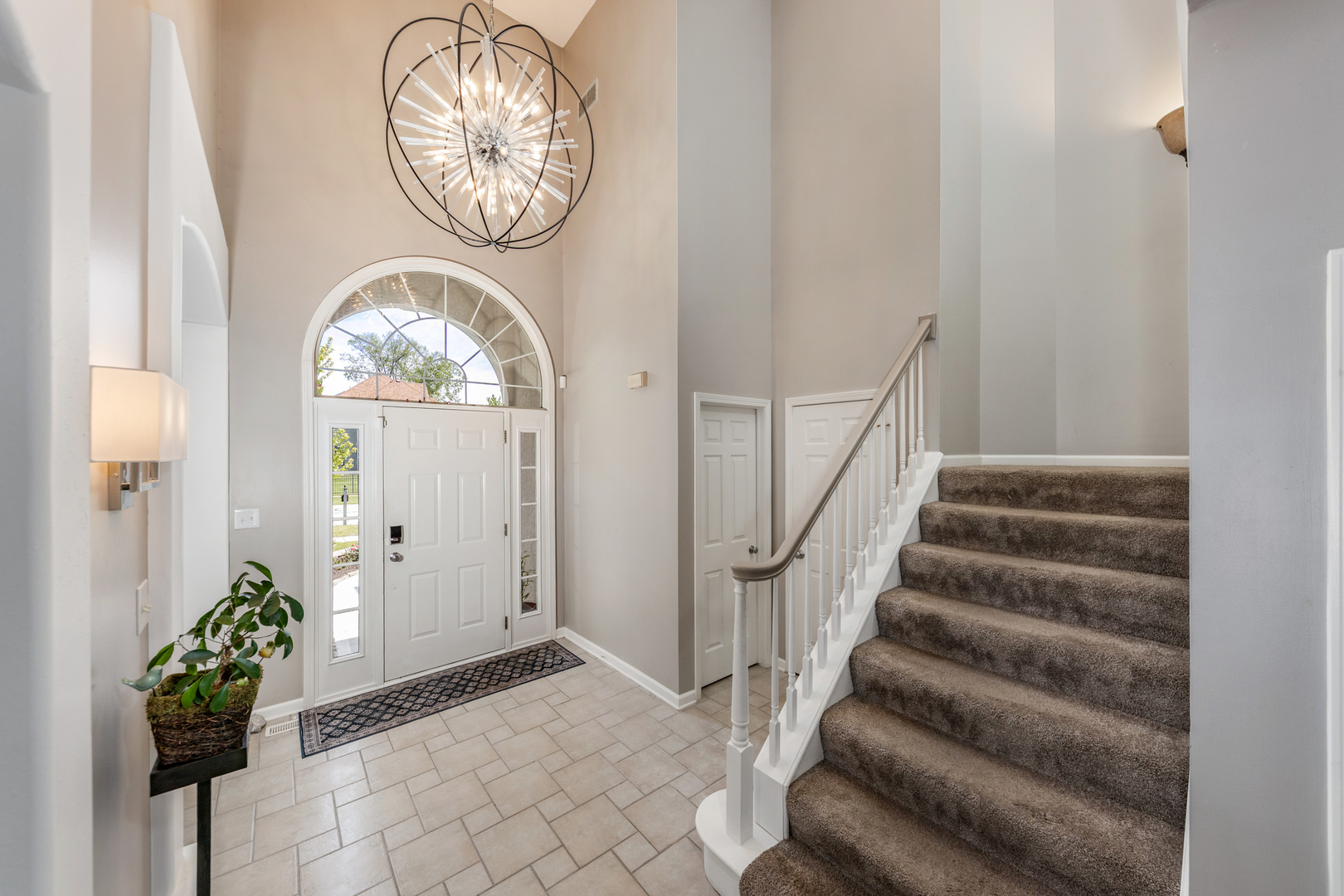 2308 Hillsboro Lane, Naperville, IL 60564