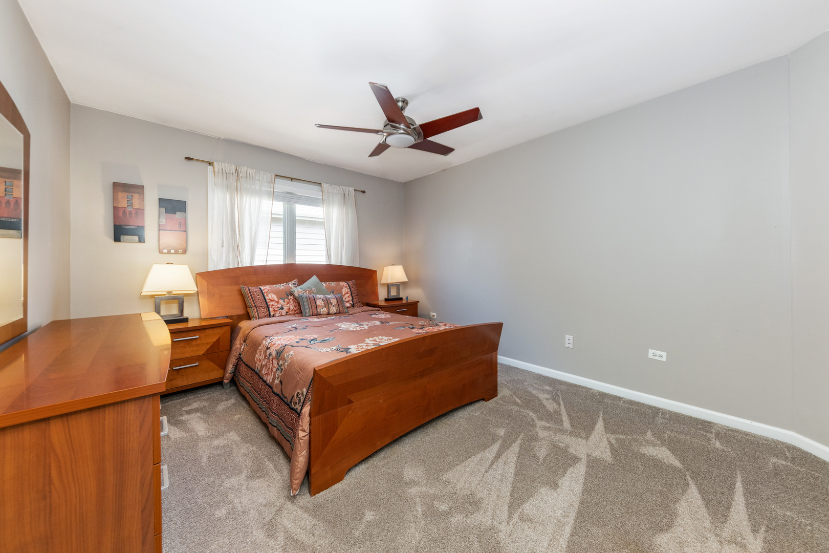 2308 Hillsboro Lane, Naperville, IL 60564