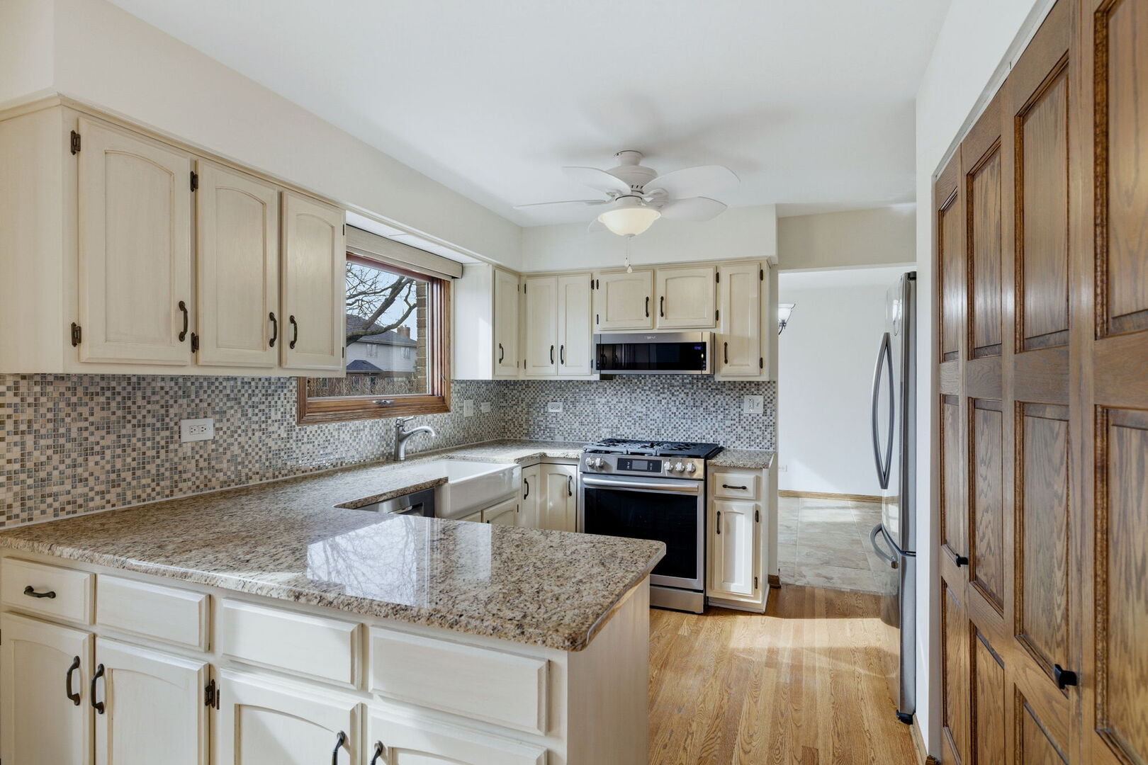 20W481 Westminster Drive, Downers Grove, IL 60516