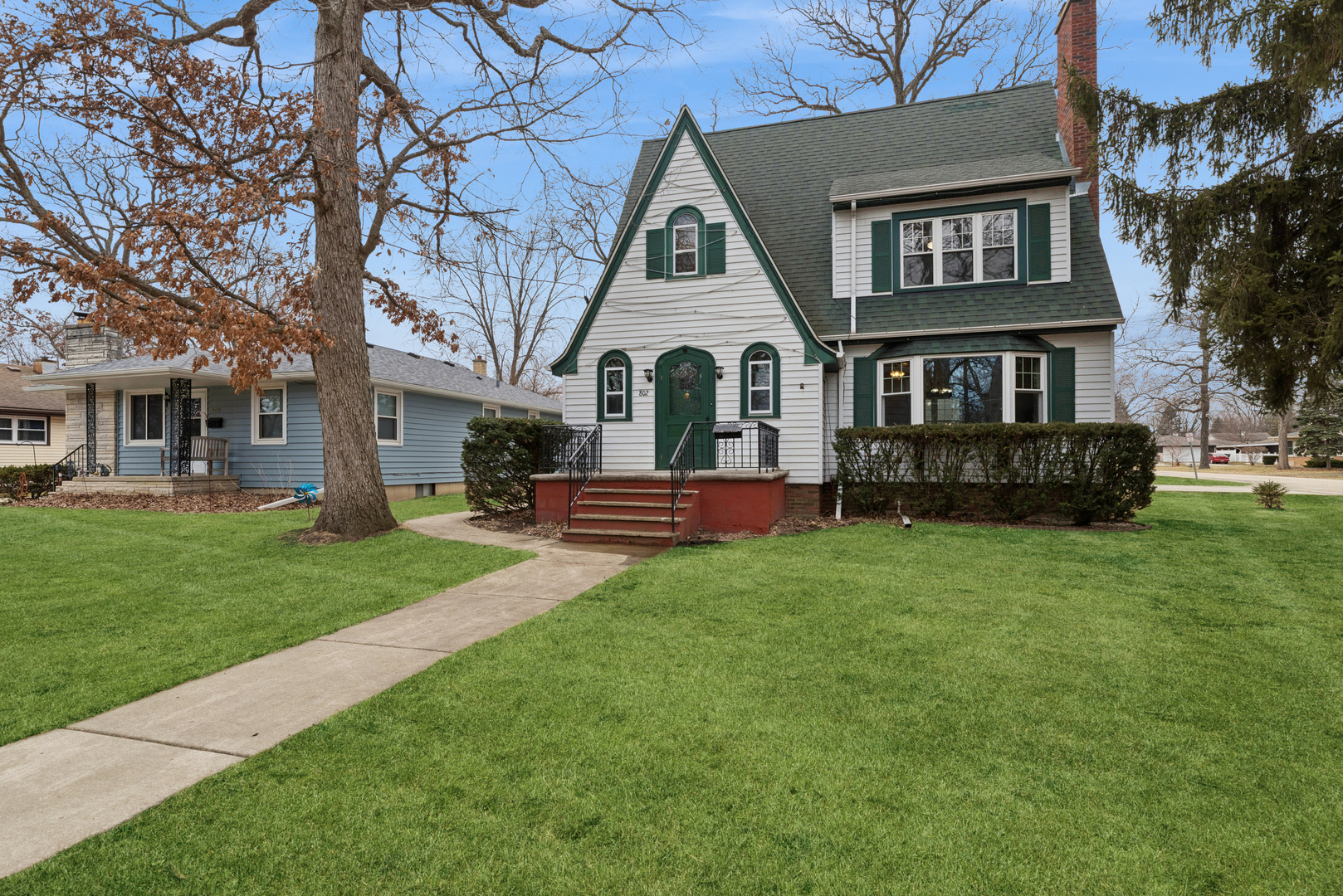 802 Kirkwood Avenue, Winthrop Harbor, IL 60096