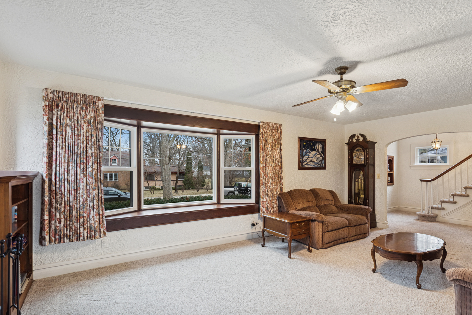 802 Kirkwood Avenue, Winthrop Harbor, IL 60096