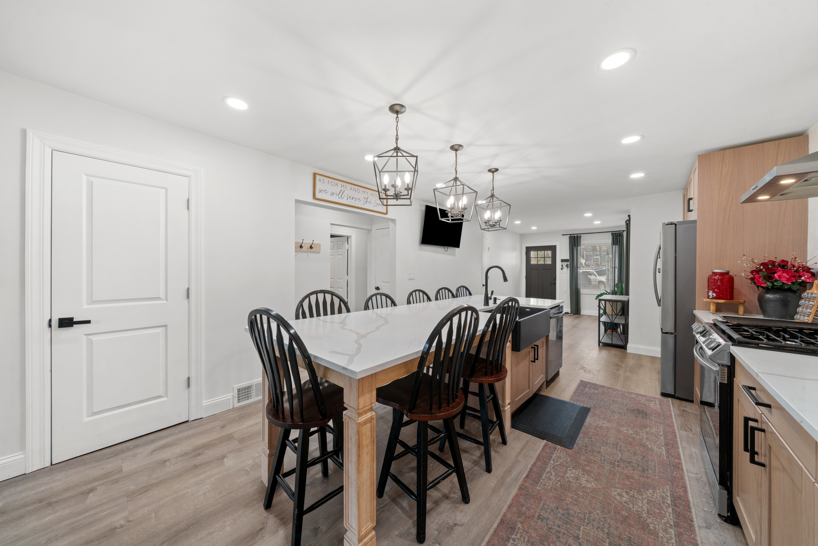 338 Lakelawn Boulevard, Aurora, IL 60506