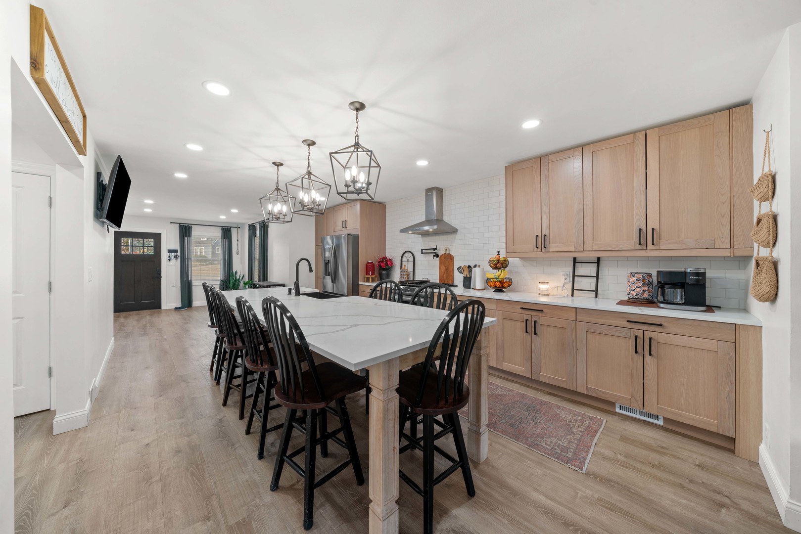 338 Lakelawn Boulevard, Aurora, IL 60506