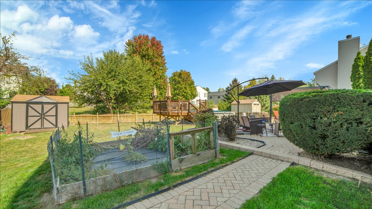 711 Blossom Court, Oswego, IL 60543