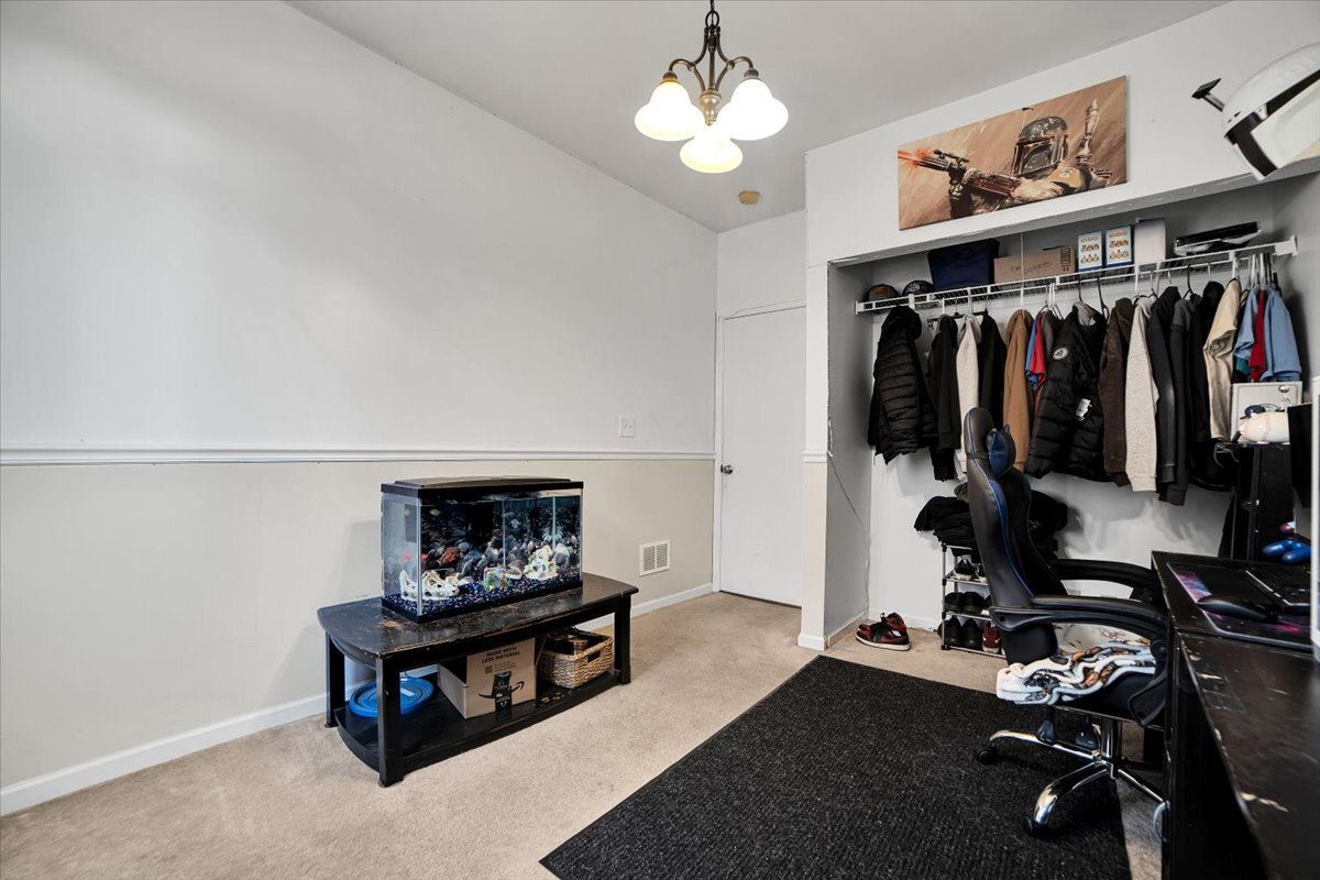 711 Blossom Court, Oswego, IL 60543